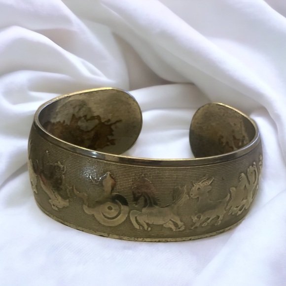 Vintage Chinese Zodiac Bangle Bracelet - Picture 2 of 4